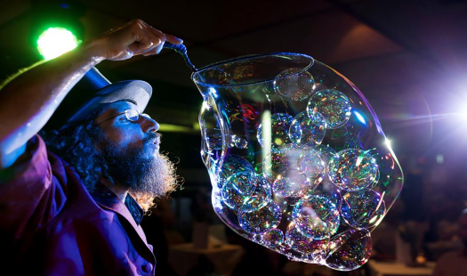 Dr. Bubbles Riesenseifenblasen Show