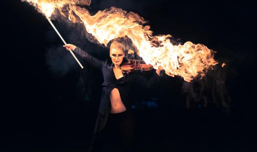 Tale of the Firebird - Concerto for Violin, Fire* & Acrobatic Orchestra